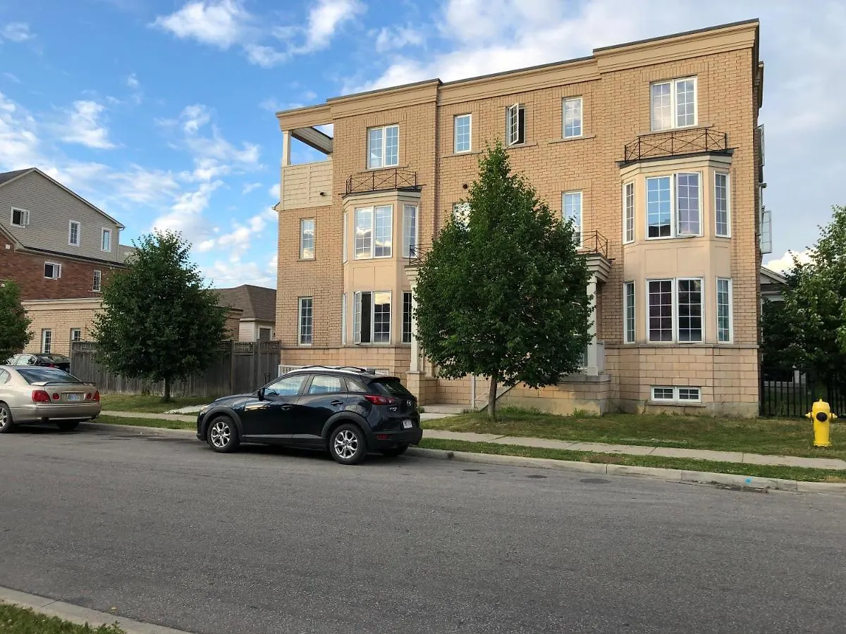 Guest house Bright Room By Smartying York University Toronto Canada