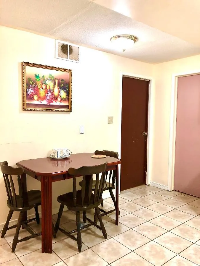 Bright Room By Smartying York University Toronto Guest house